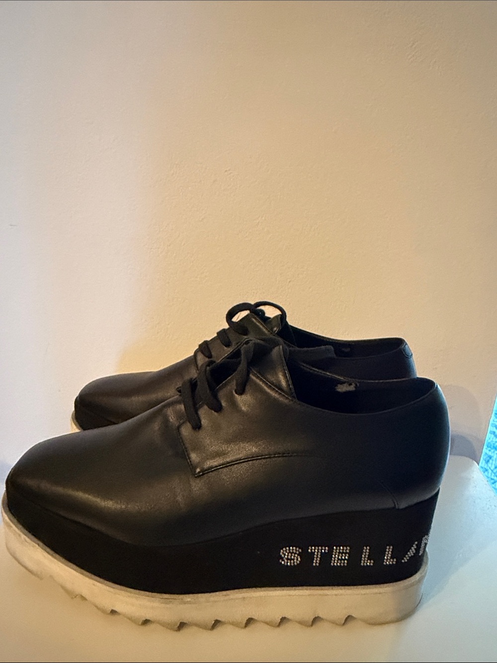 Stella McCartney Black Platform Lace-Up Oxfords with Embellished Branding - Picture 5 of 16